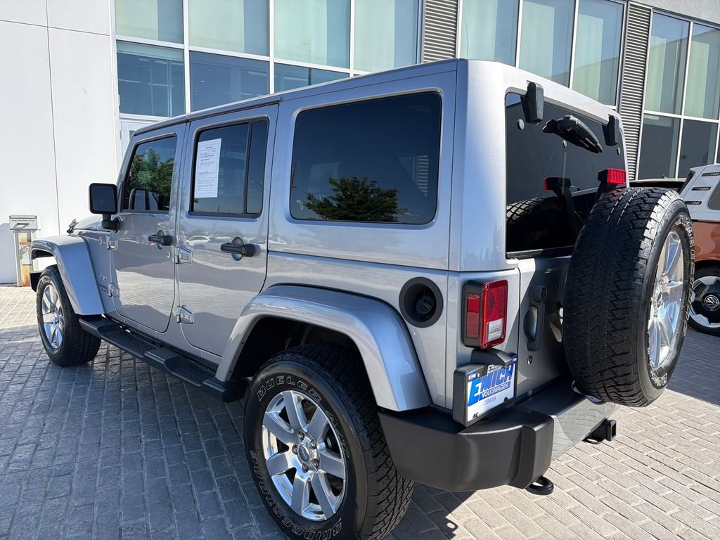 Used 2016 Billet Silver Metallic Jeep Unlimited Sahara image 3