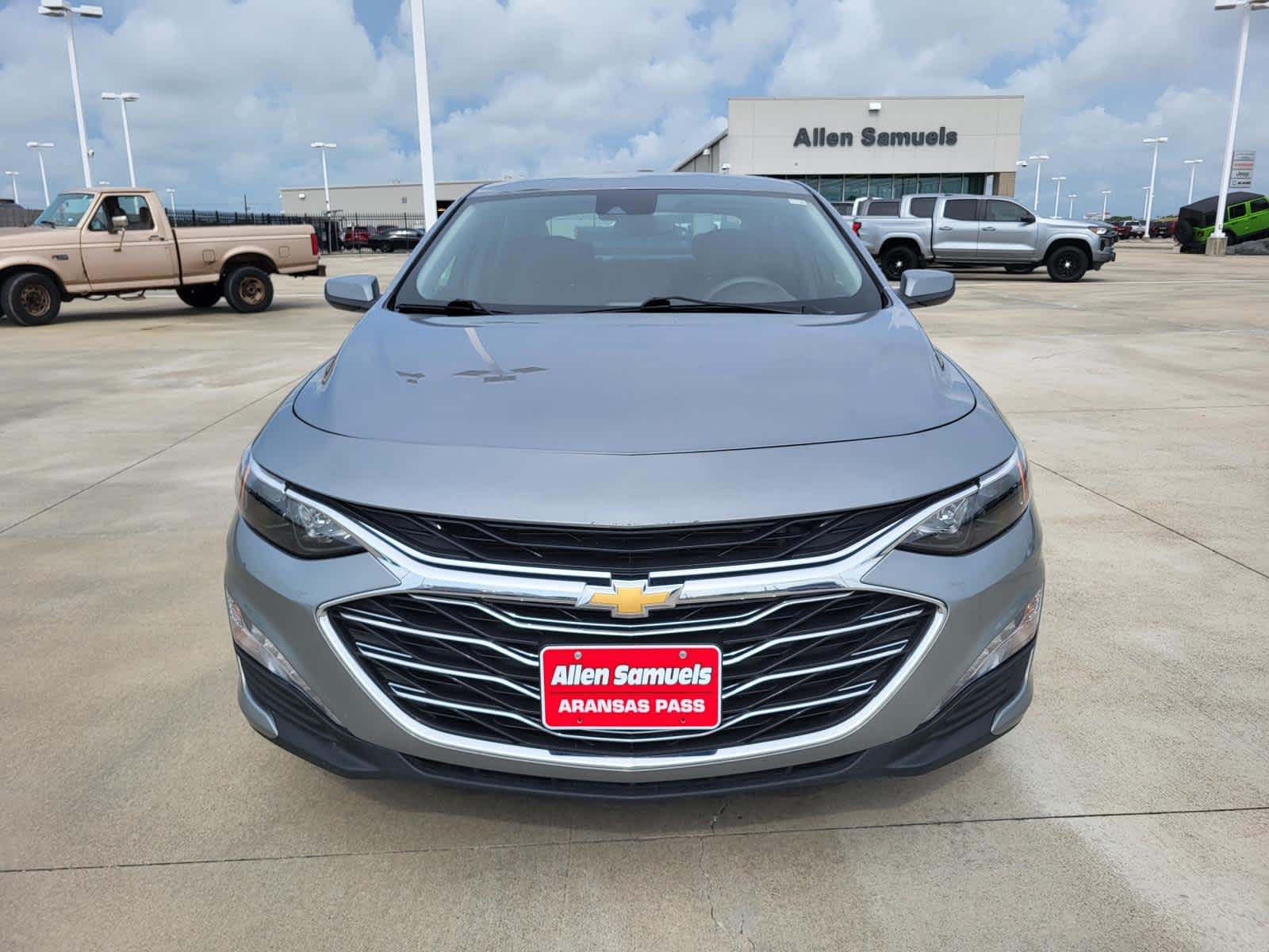 Used 2024 Sterling Gray Metallic Chevrolet LT image 8