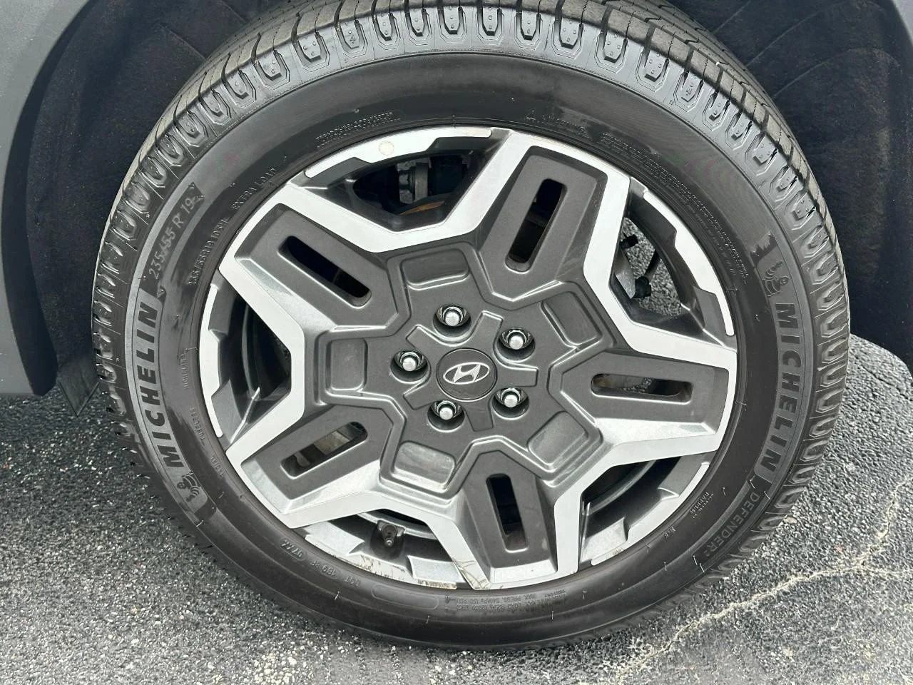 Used 2022 Shimmering Silver Hyundai Limited image 7