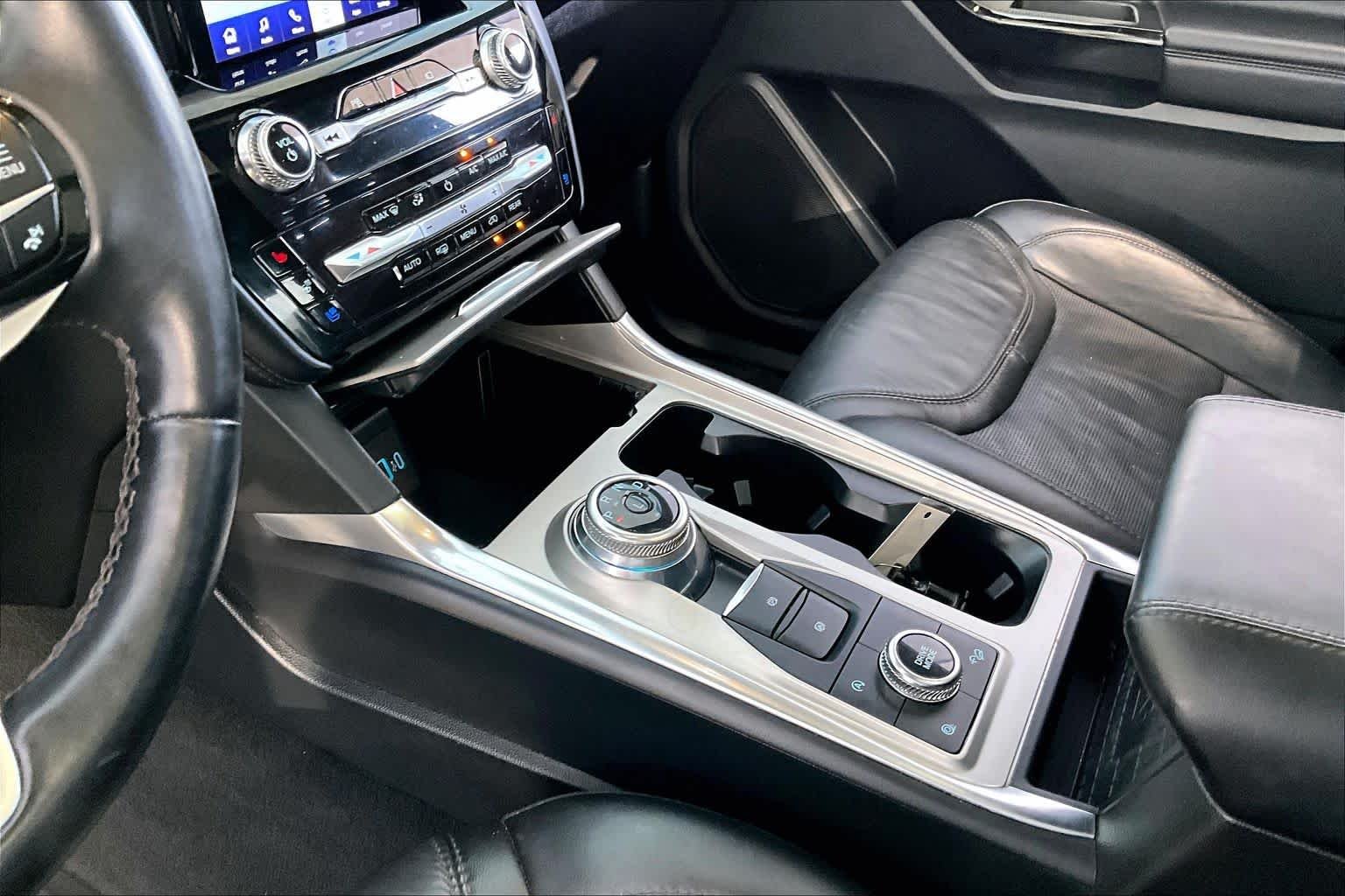Used 2022 Carbonized Gray Ford Platinum image 17