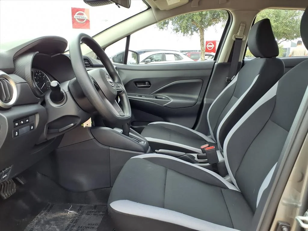 Used 2025 Gray Nissan 1.6 S image 3