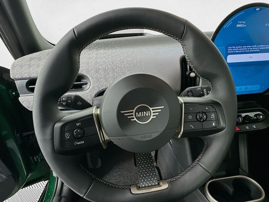 Used 2025 Green MINI Iconic image 10