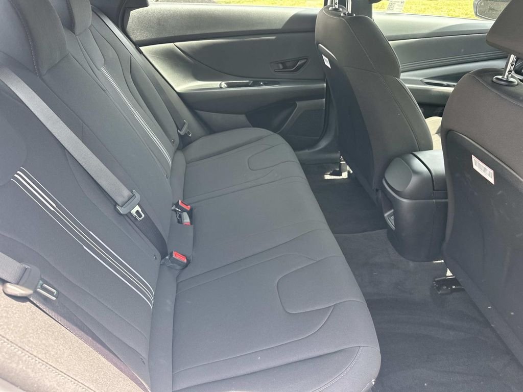 Certified Used 2025 White Hyundai SEL Sport image 14