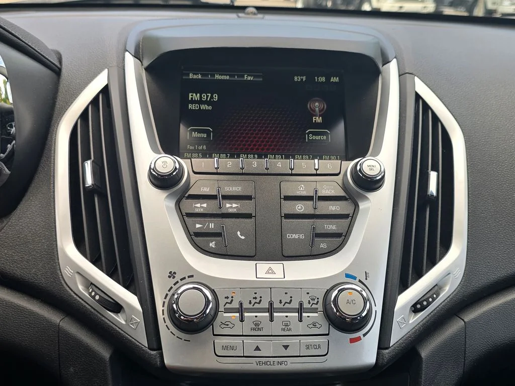 Used 2017 Black GMC SLE-1 image 27