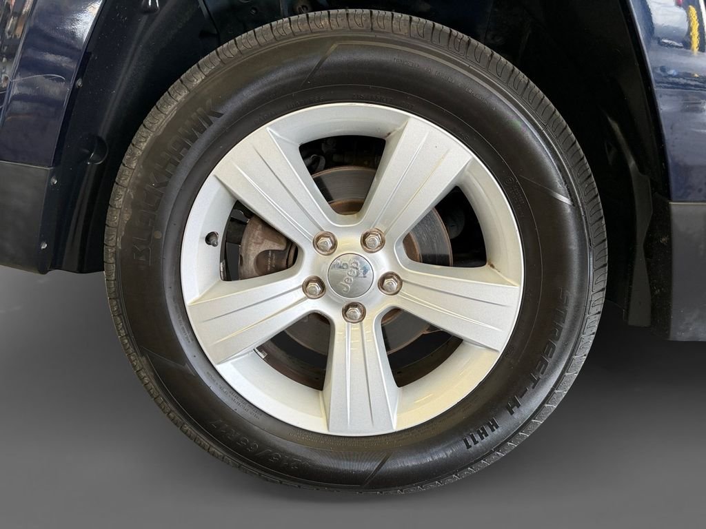 Used 2016 Blue Jeep Sport image 15