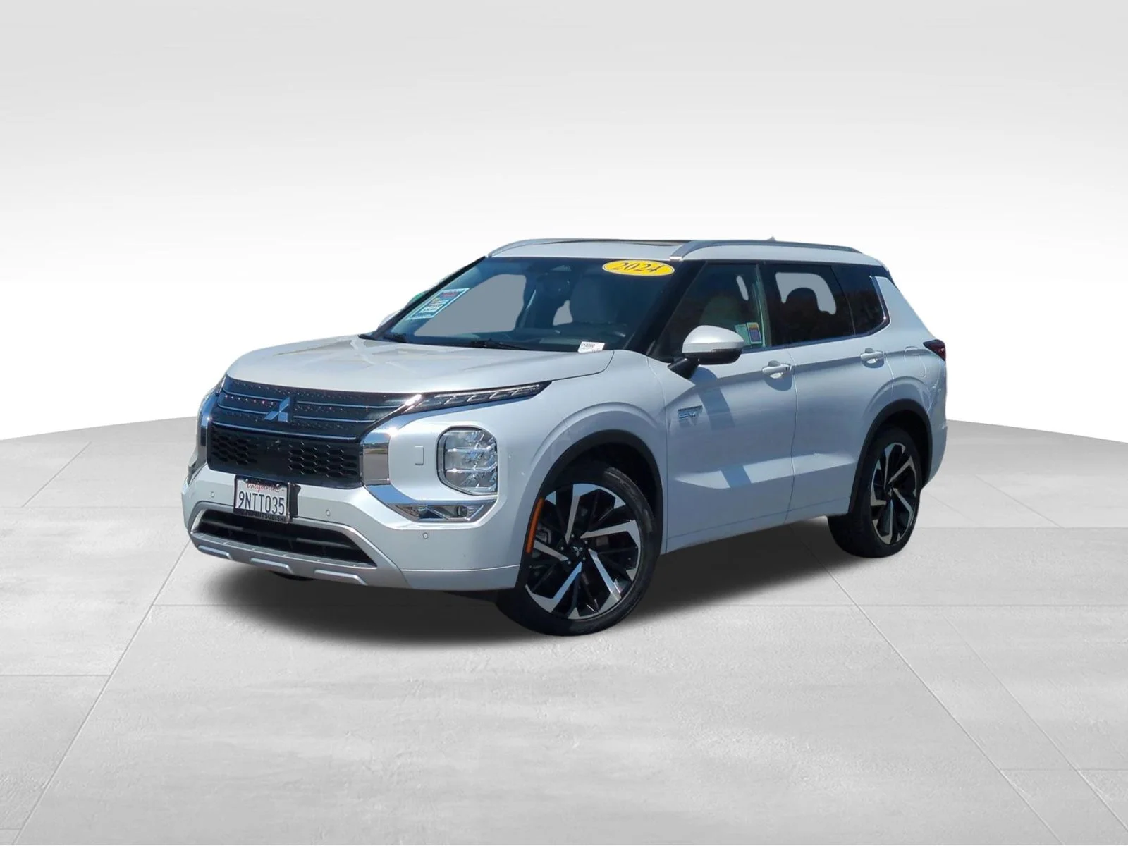 2024 Mitsubishi Outlander Plug-in Hybrid
