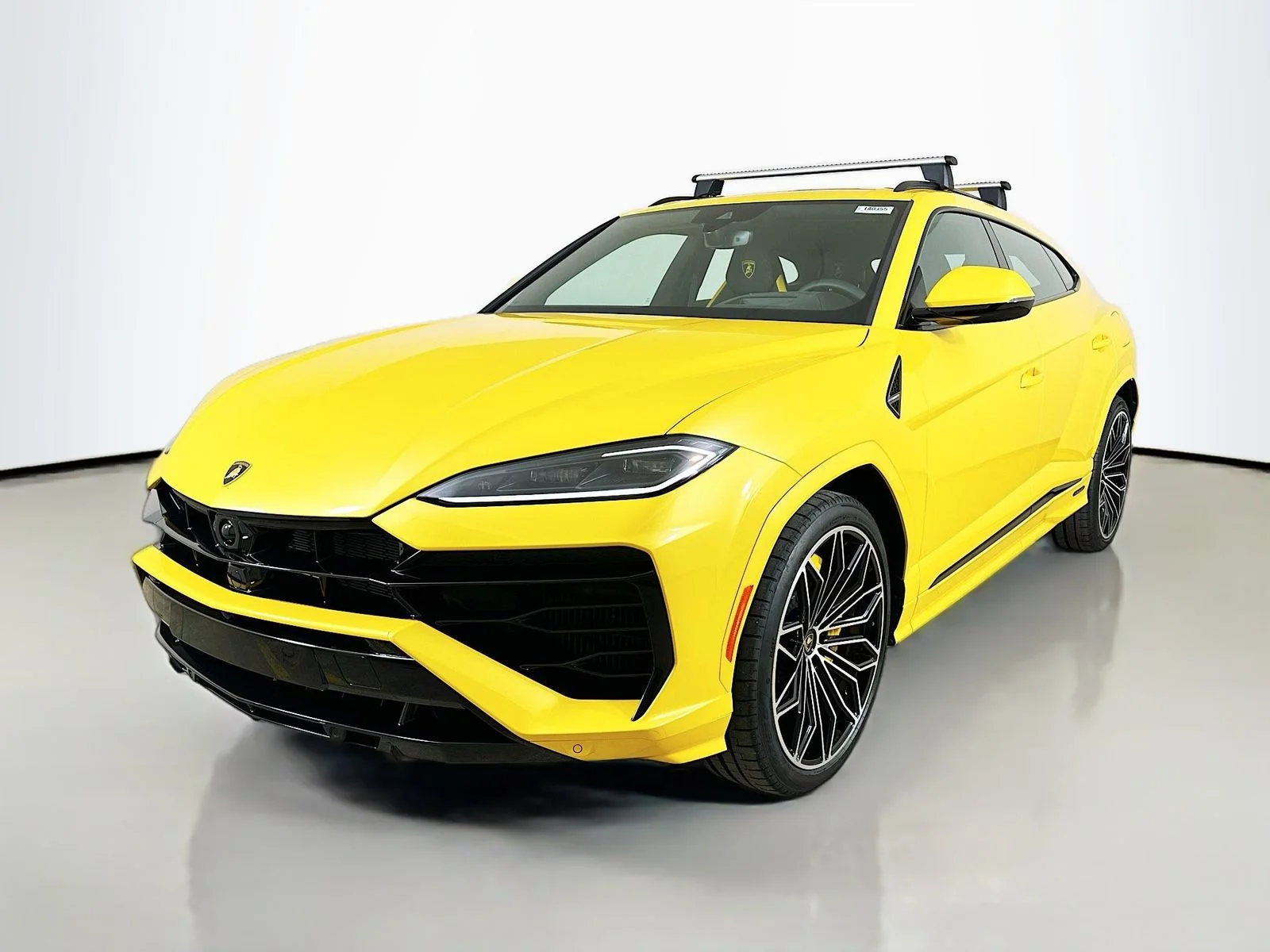 Used 2025 Yellow Lamborghini  image 1