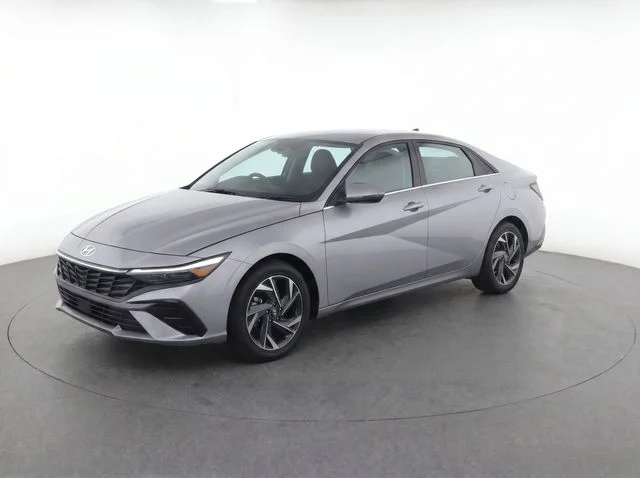 Used 2025 Silver Hyundai Limited image 1