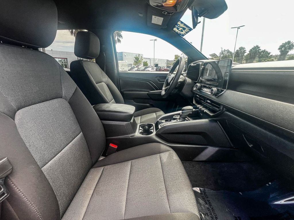 Used 2025 Red Chevrolet Trail Boss image 15