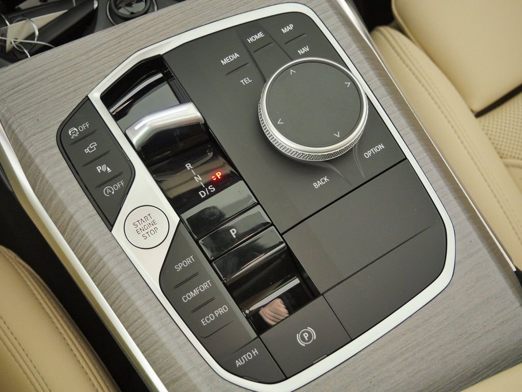 New 2026 Alpine White BMW 330i xDrive image 47