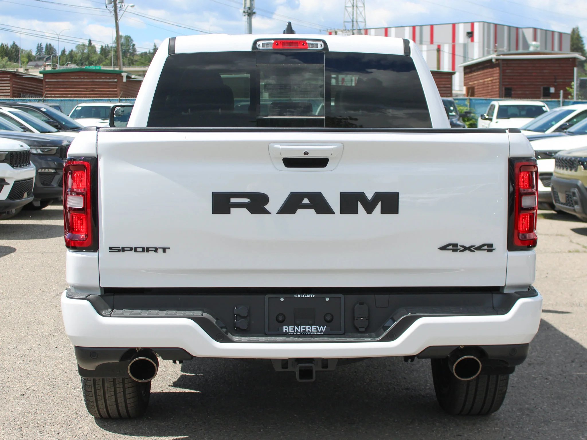 New 2026 White RAM Sport* HEMI V8 image 4