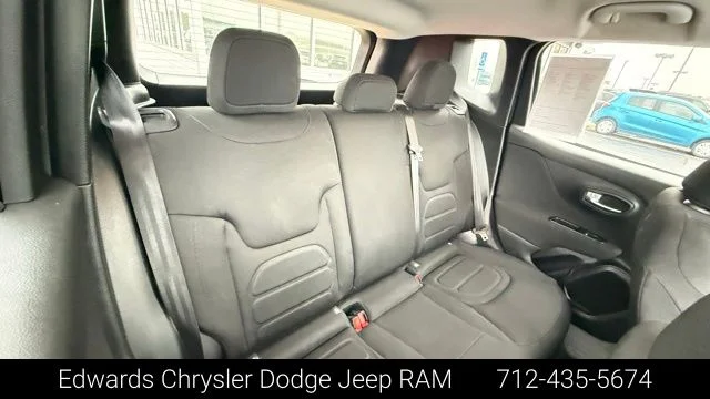 Used 2020 Gray Jeep Latitude image 32