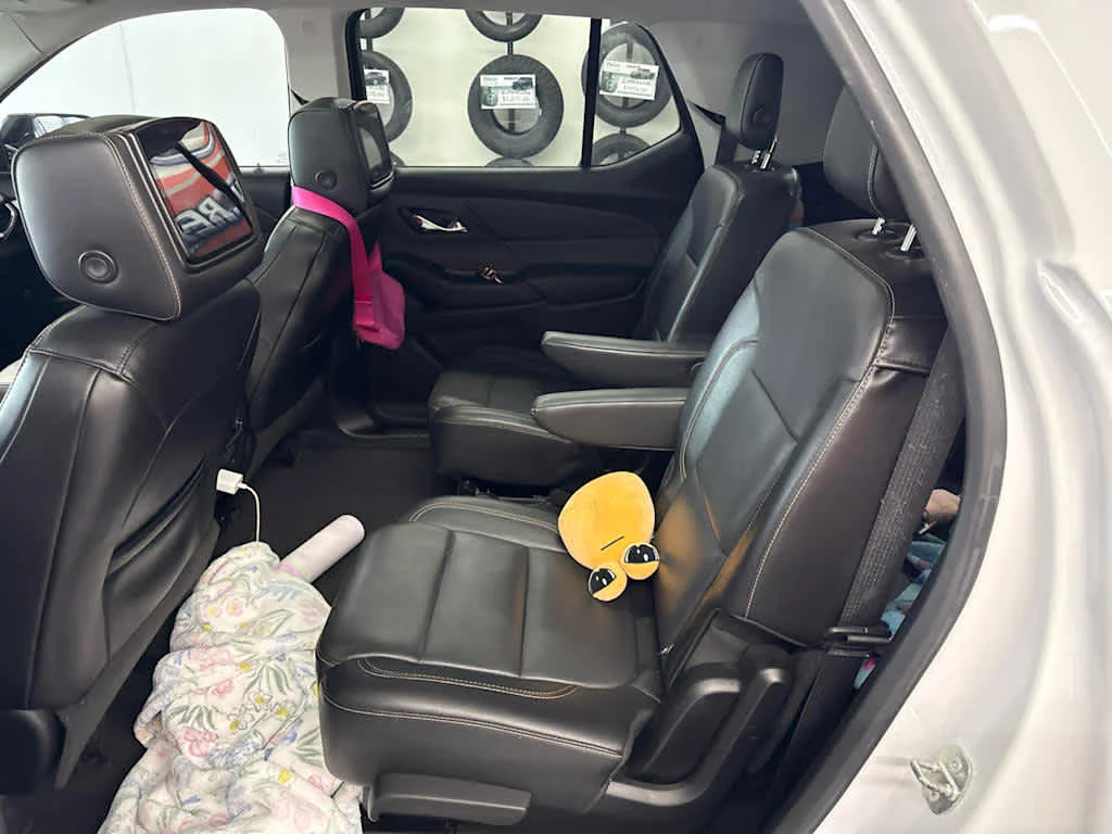 Used 2018 Summit White Chevrolet Premier image 10