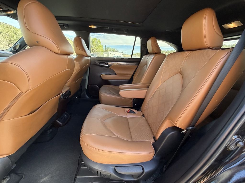 2022 Toyota Highlander Platinum - Photo 27