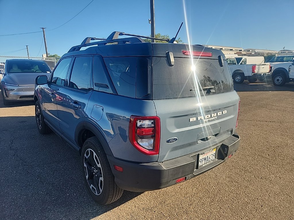 Used 2024 Azure Gray Metallic Ford Outer Banks image 10