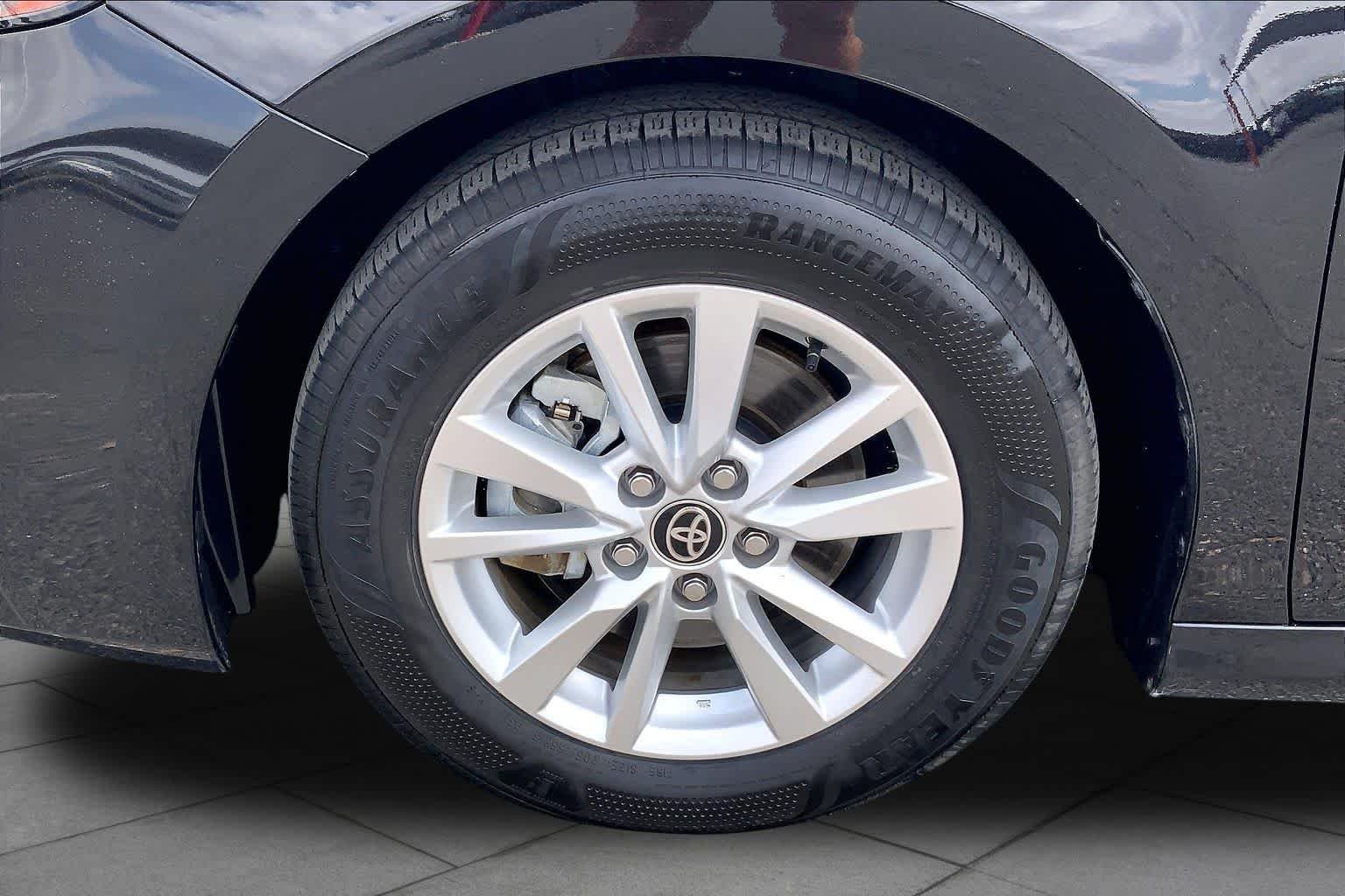 Used 2025 Midnight Black Metallic Toyota LE image 11