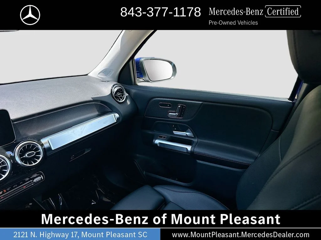 Used 2021 Blue Mercedes-Benz GLB 250 image 23