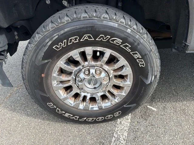Used 2021 Gray Ford XLT image 9