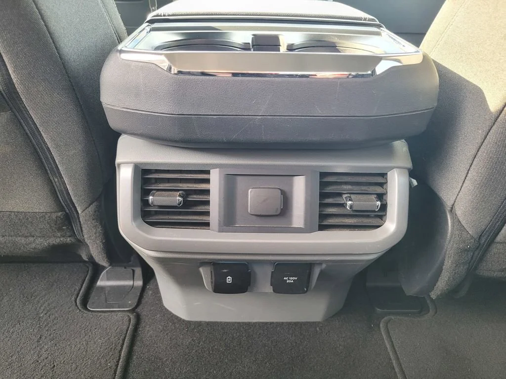 Used 2024 White Ford XLT image 19