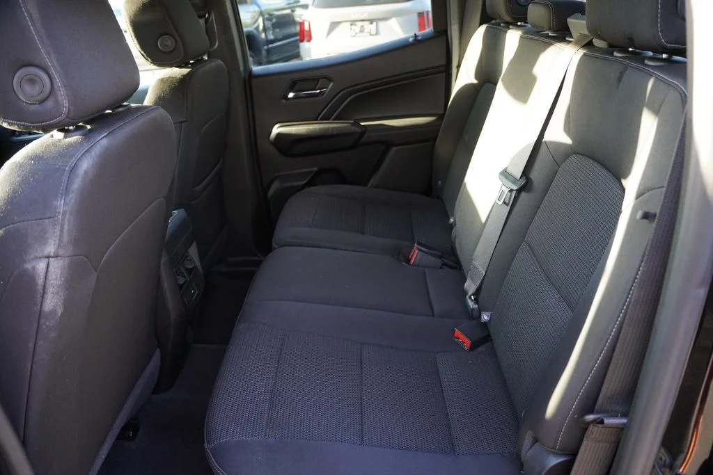 Used 2023 Black Chevrolet LT image 17