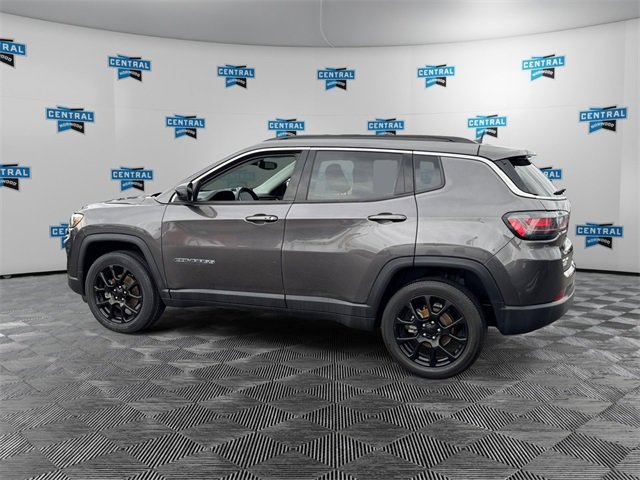 2022 Jeep Compass Latitude Lux Altitude photo 2