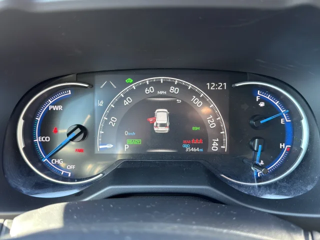 Used 2025 Red Toyota XLE image 11