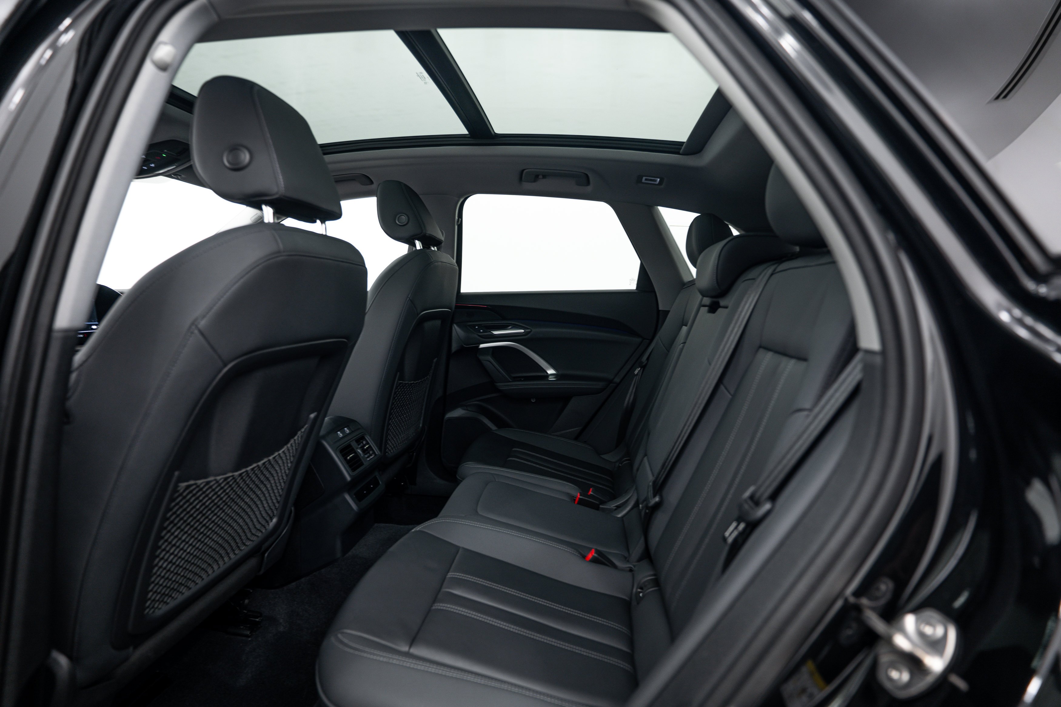 Used 2025 Mythos Black Metallic Audi Premium image 18