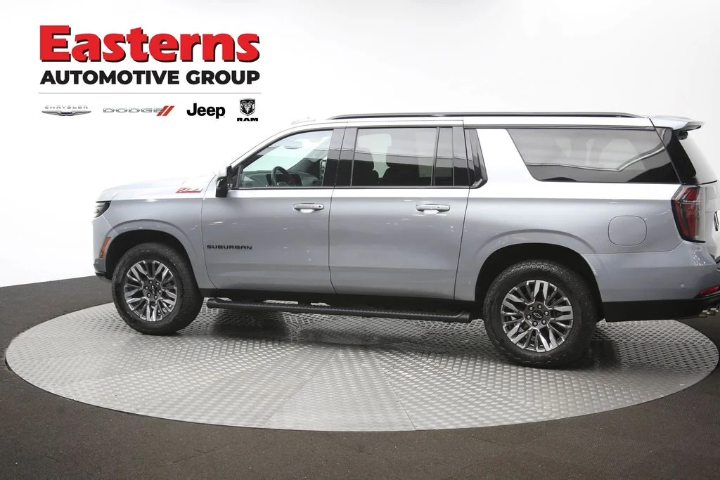 Used 2025 Gray Chevrolet Z71 image 64