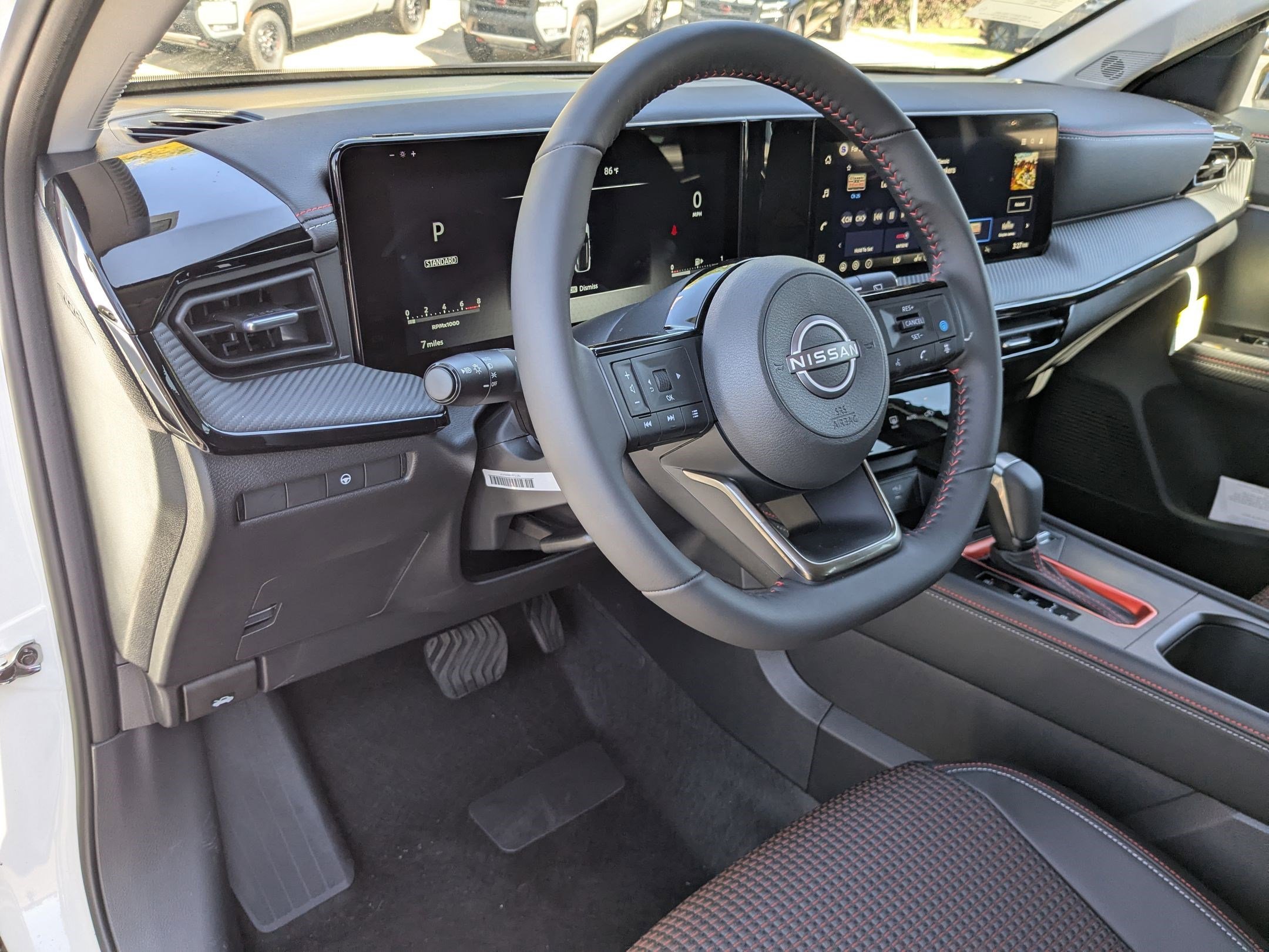 New 2026 Aspen White Tricoat Nissan SR image 10