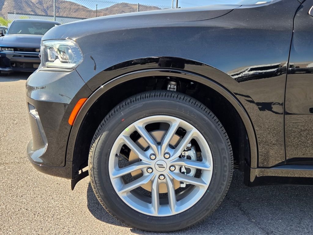 New 2026 Diamond Black Clear-Coat Exterior Paint Dodge GT image 5
