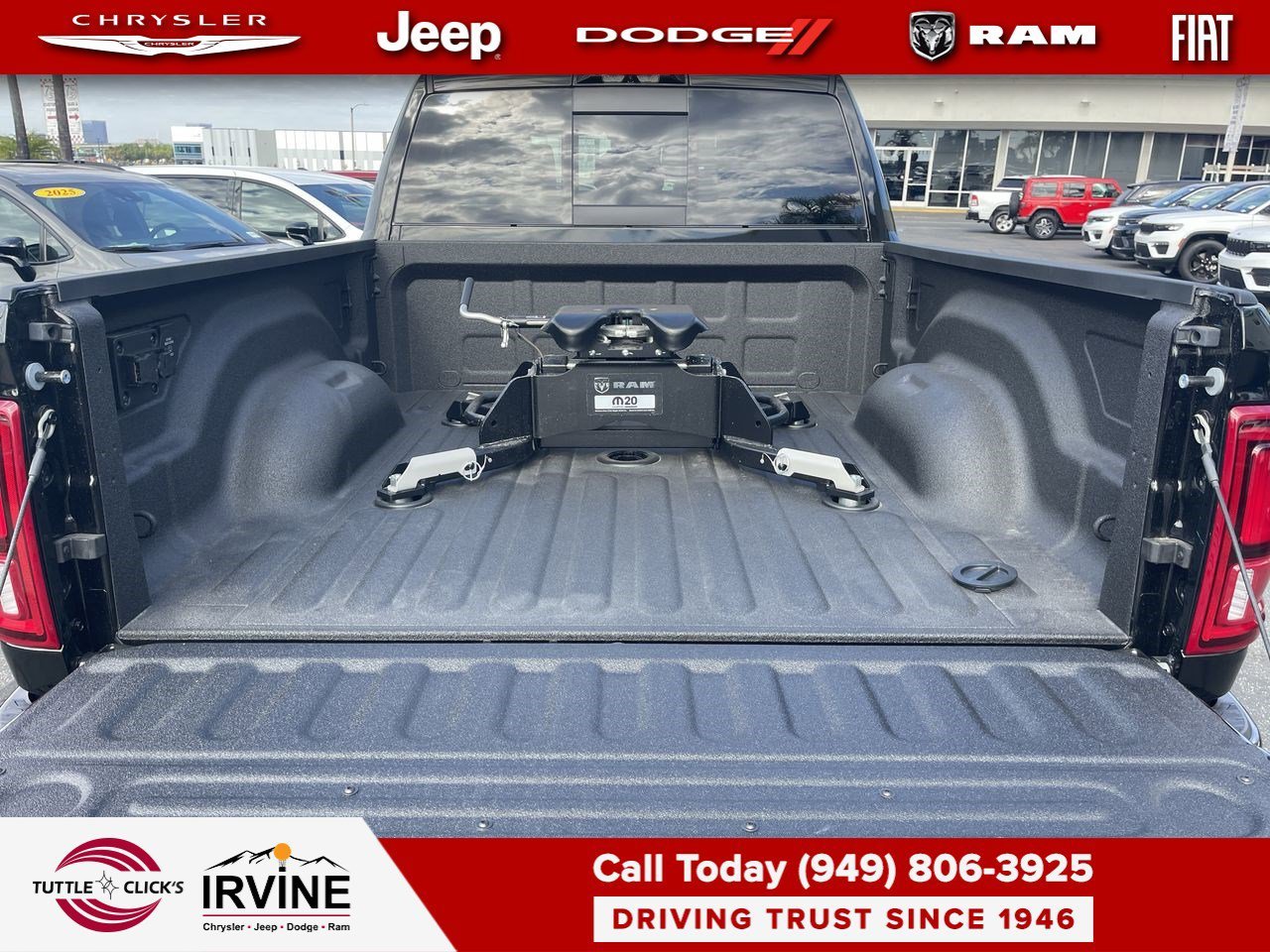New 2026 Diamond Black Crystal Pearl-Coat Exterior Paint RAM Laramie image 27