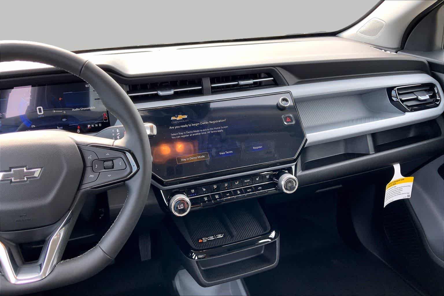 2027 Chevrolet Bolt RS - Photo 7