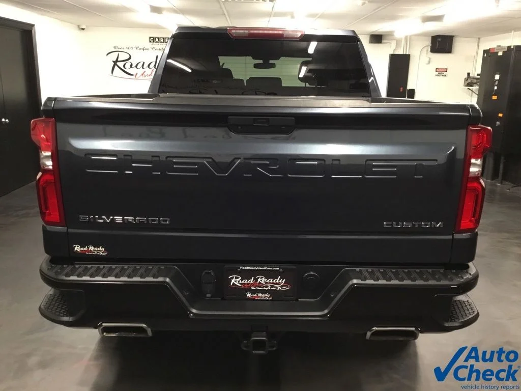 Used 2021 Gray Chevrolet Custom Trail Boss image 9