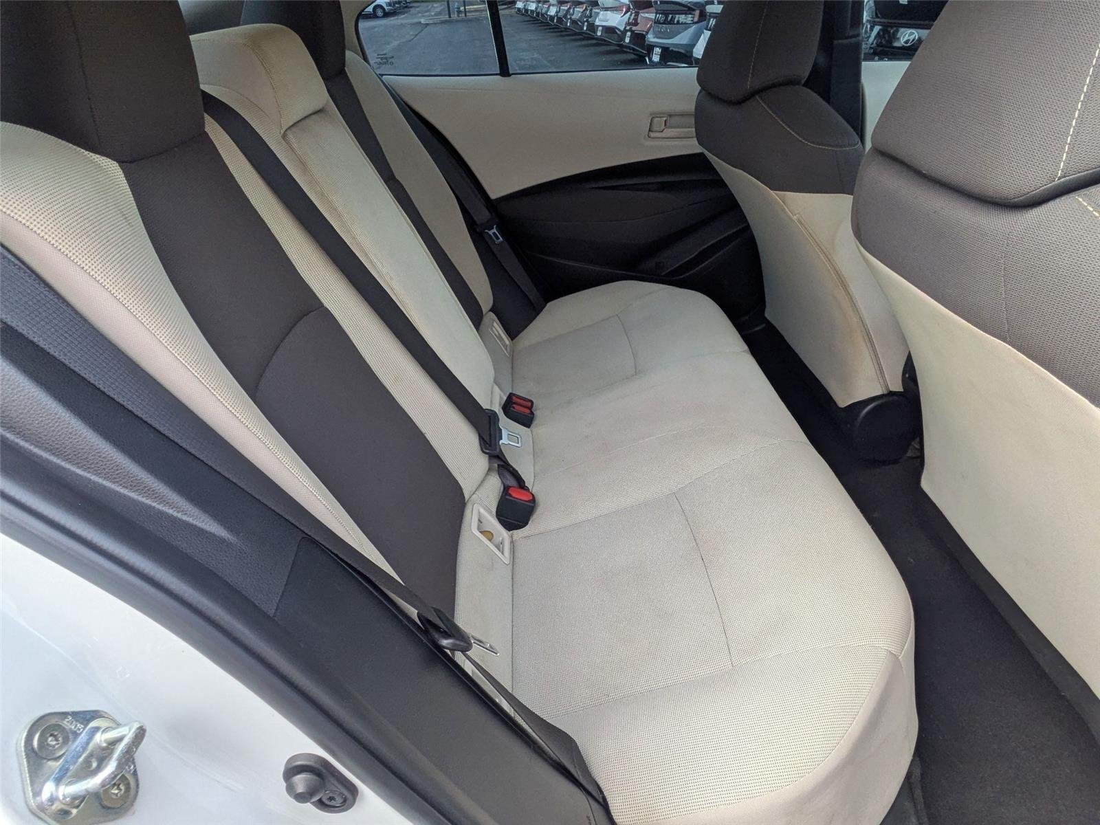 Used 2022 White Toyota LE image 24