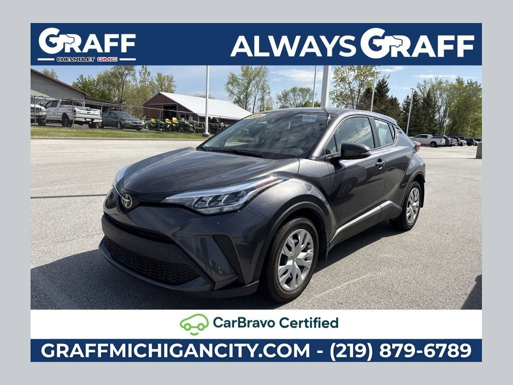 2021 Toyota C-HR LE's photo