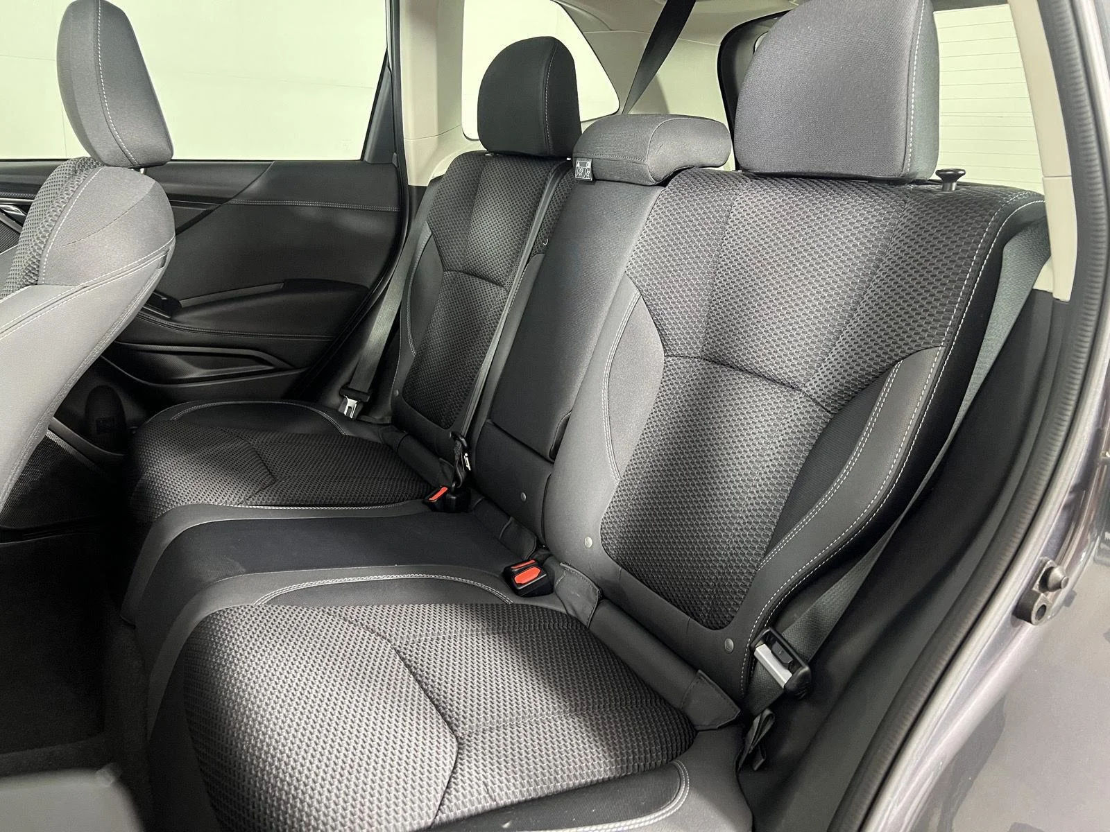 Used 2022 Magnetite Gray Metallic Subaru Premium image 7