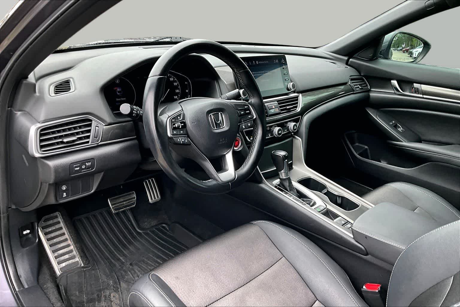 Used 2020 Modern Steel Metallic Honda Sport image 18