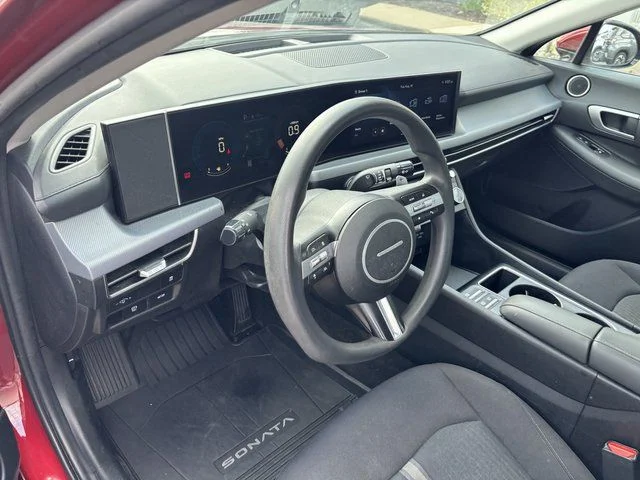 Used 2024 Red Hyundai SEL image 10