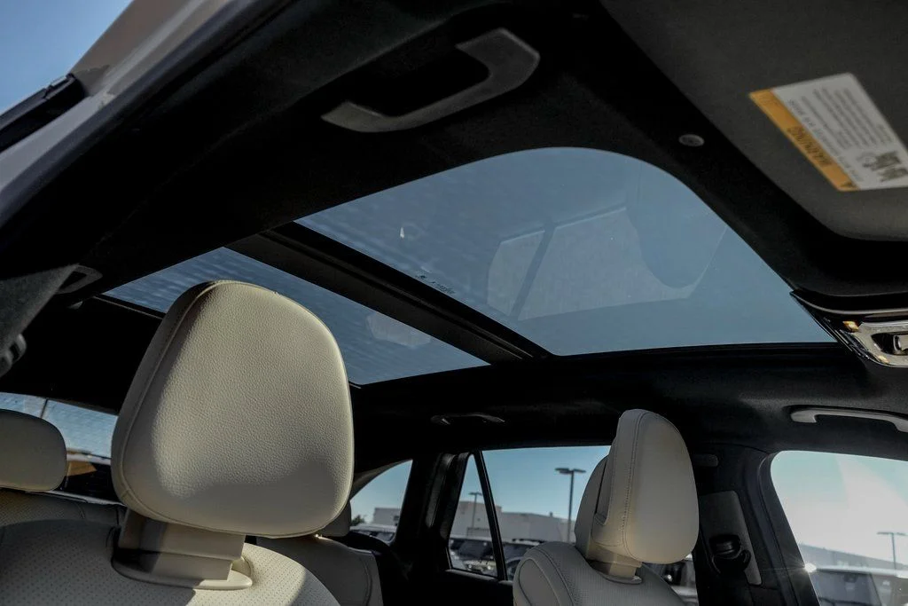 Certified Used 2026  Mercedes-Benz GLC 300 image 22