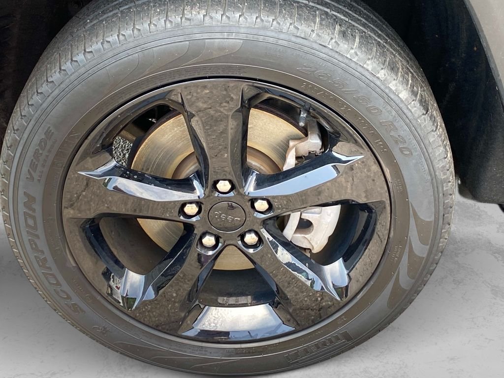 Used 2023 Black Jeep Limited image 29