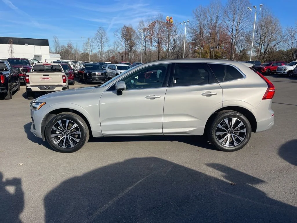 Used 2023 Gray Volvo Core image 2