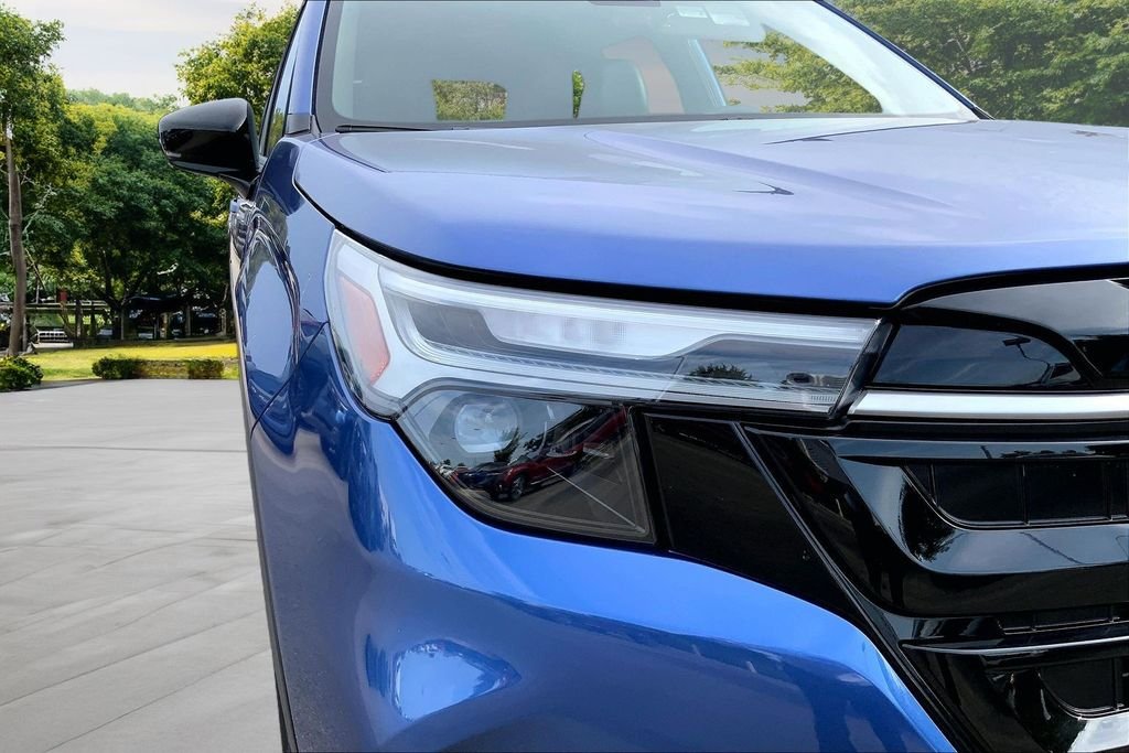 Used 2025 Blue Subaru Touring image 31