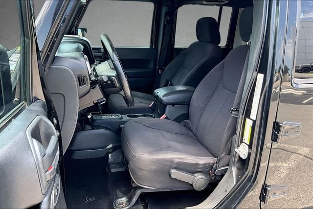 Used 2013 Black Jeep Unlimited Sport image 18