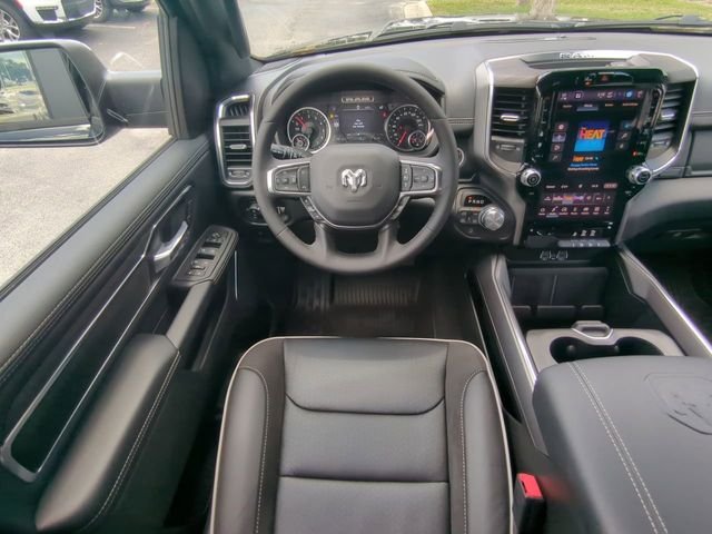 New 2026 Diamond Black Crystal Pearl-Coat Exterior Paint RAM Laramie image 18