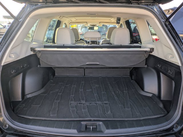 Used 2020 Black Subaru Premium image 27