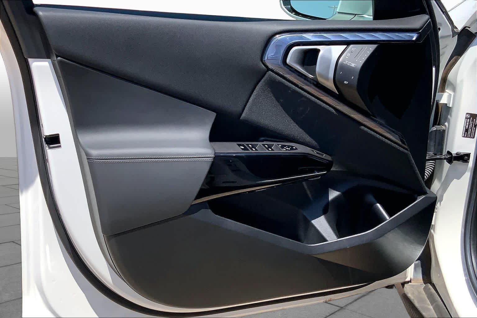 2026 BMW X3 30 - Photo 43