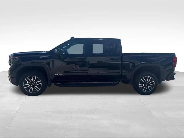 Used 2023  GMC AT4 image 10