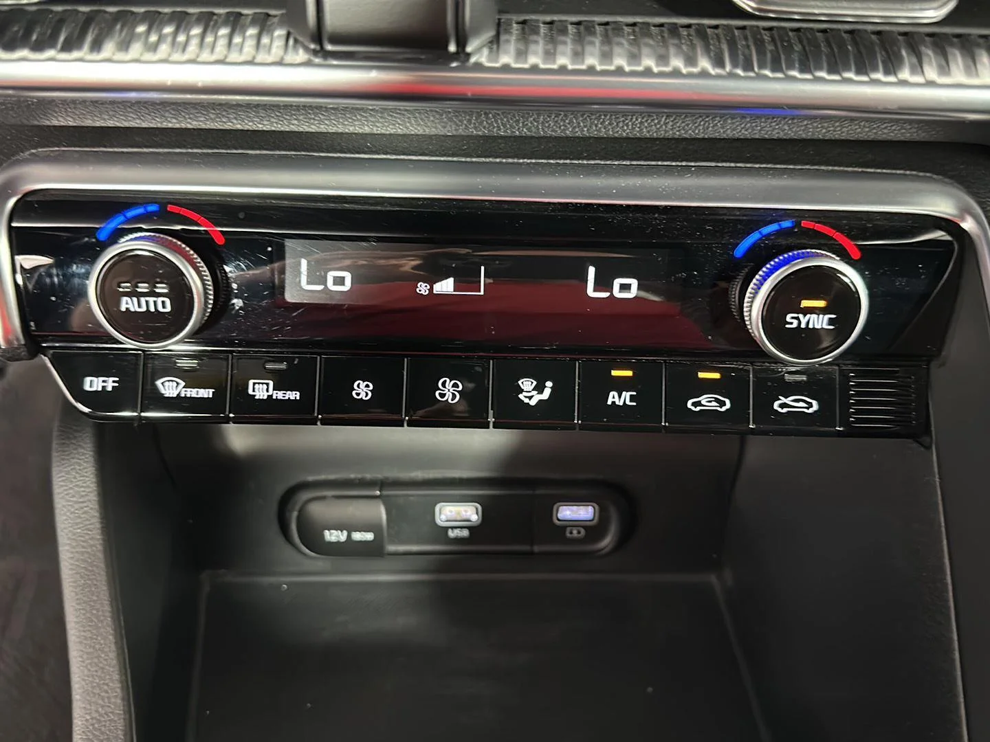 Used 2024 Passion Red Tintcoat Kia GT image 35