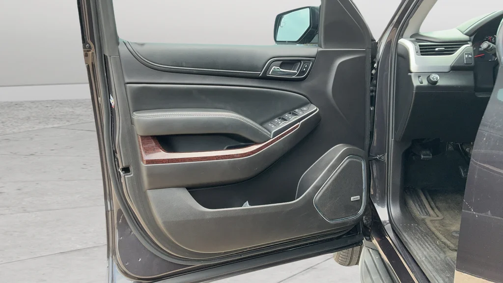 Used 2016 Silver GMC SLE image 18