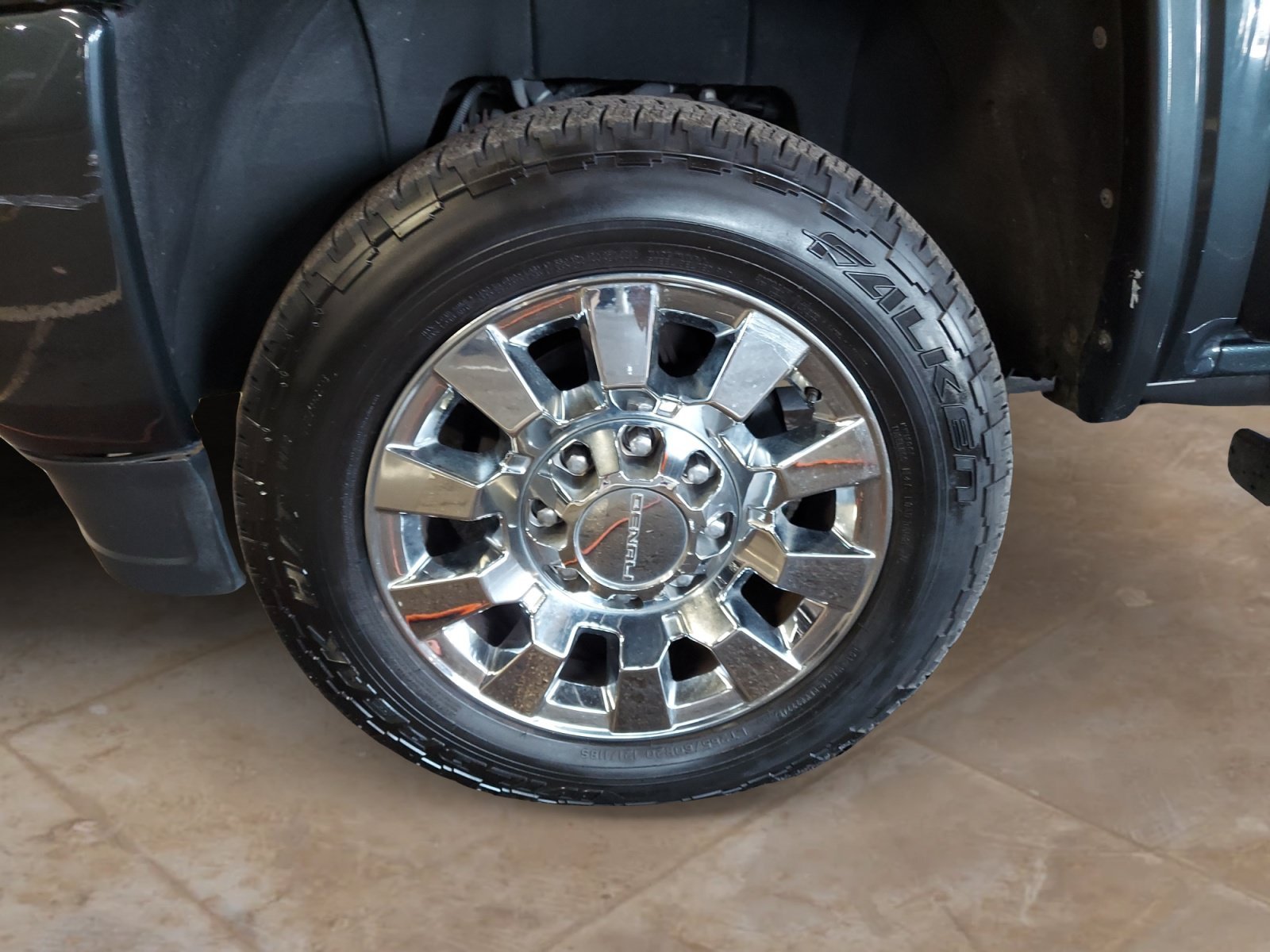 Used 2018 Dark Slate Metallic GMC Denali image 30